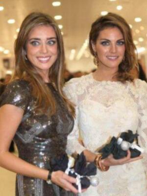 Amaia Salamanca y Ana Boyer, dos buenas amigas en Sevilla