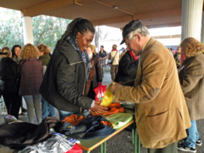 Sevilla. El colegio de Adulto (Ceper del polígono norte) celebro el día de la Paz.