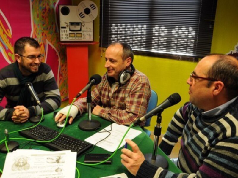 El Pleno se adhiere unánimemente al manifiesto en defensa de las emisoras municipales y ciudadanas de Andalucía y sus profesionales(Chipiona)