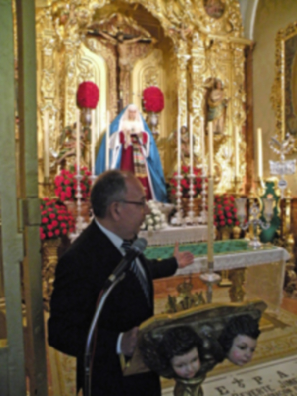 El paso de la Virgen de las Angustias de Alcalá del Río, llevará un cirio de los donantes de Órganos.