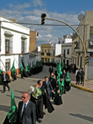 Esplendor de Jueves Santo en la Hermandad de la Vera-cruz de Alcalá del Río
