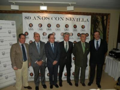Sevilla . Desayunos Reales con la Monarquía de la Ilusión.