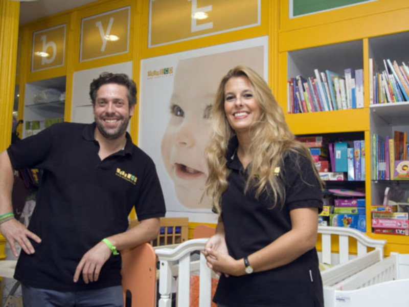 Dos emprendedores crean BabyECO, la única franquicia que vende y compra productos seminuevos para bebés