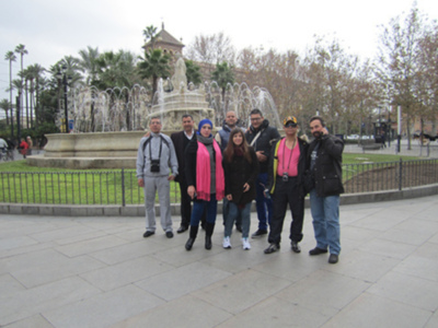 Turistas argelinos en Sevilla.
