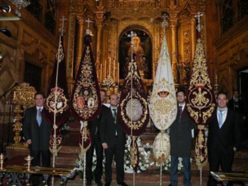 Sevilla.Cinco Hermandades de Gloria peregrinaron a la Basílica de la Macarena con motivo del año Jubilar.