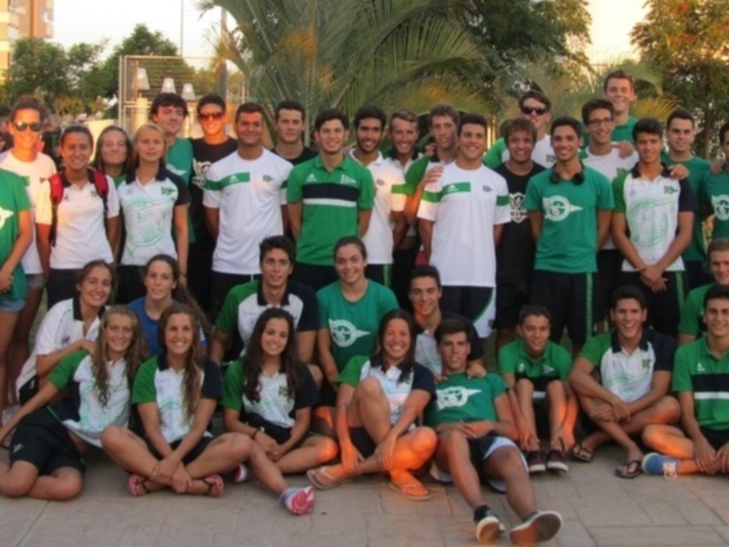El Náutico Sevilla, campeón de Andalucía júnior de verano de natación
