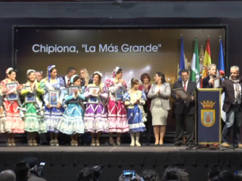 Casi doscientas personas se suman a la presentación oficial del Carnaval del Carnaval 2015(Chipiona)