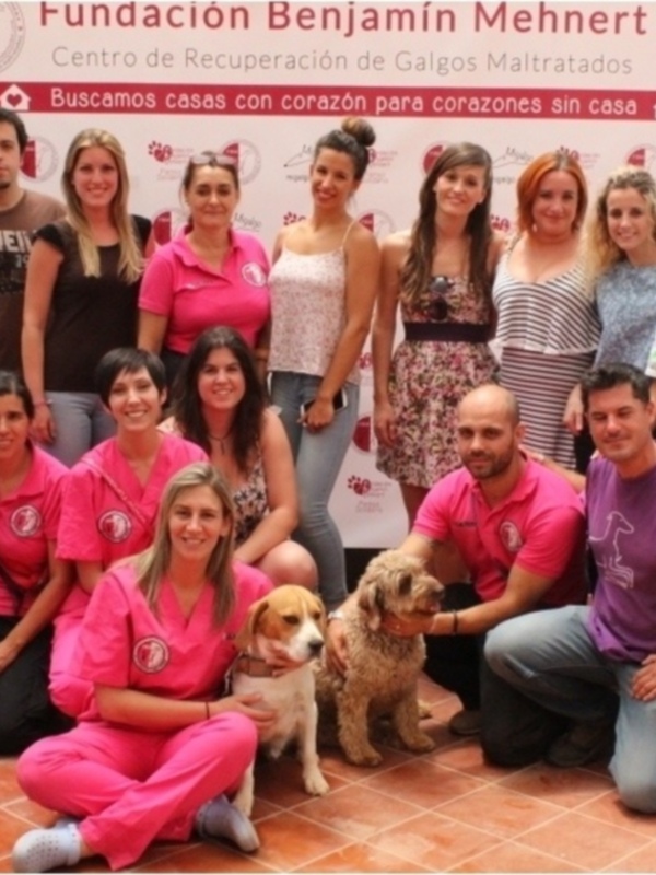 Sevilla.Estudiantes de París y Sevilla clausuran sus prácticas universitarias sobre etología y veterinaria en la Fundación Benjamín Mehnert