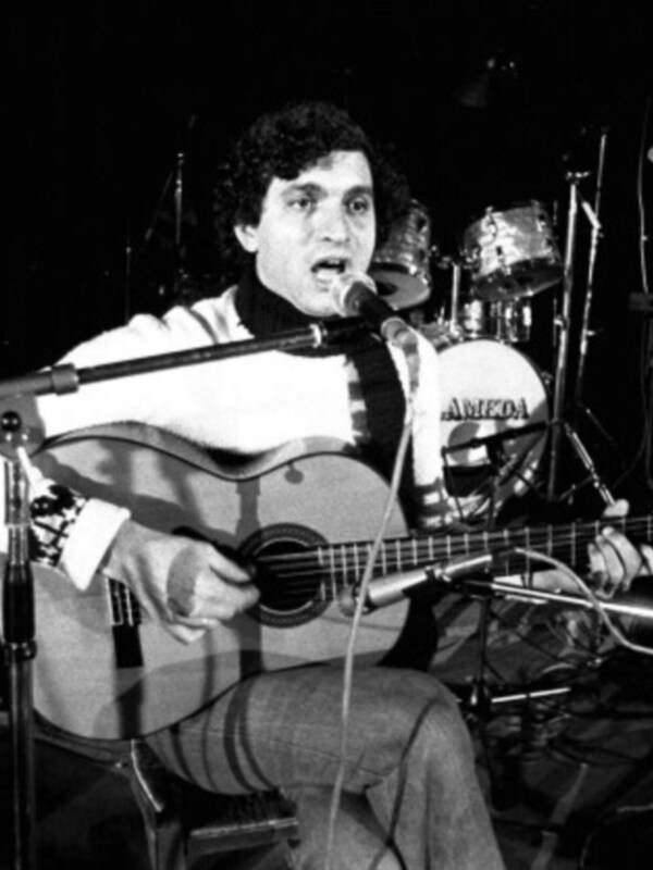 La Memoria rinde homenaje a Carlos Cano, el juglar de Andalucía