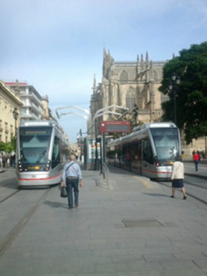 El gasto municipal del transporte colectivo en Sevilla fue de 207 euros por habitante al año