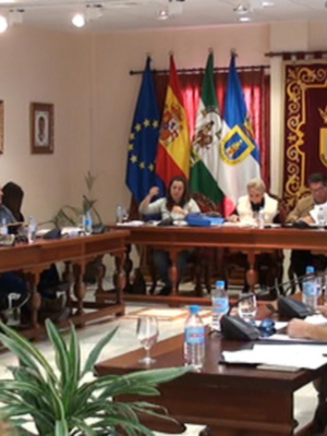 El Ayuntamiento estudiará la ampliación de los contratos de los fijos discontinuos a doce meses(Chipiona)