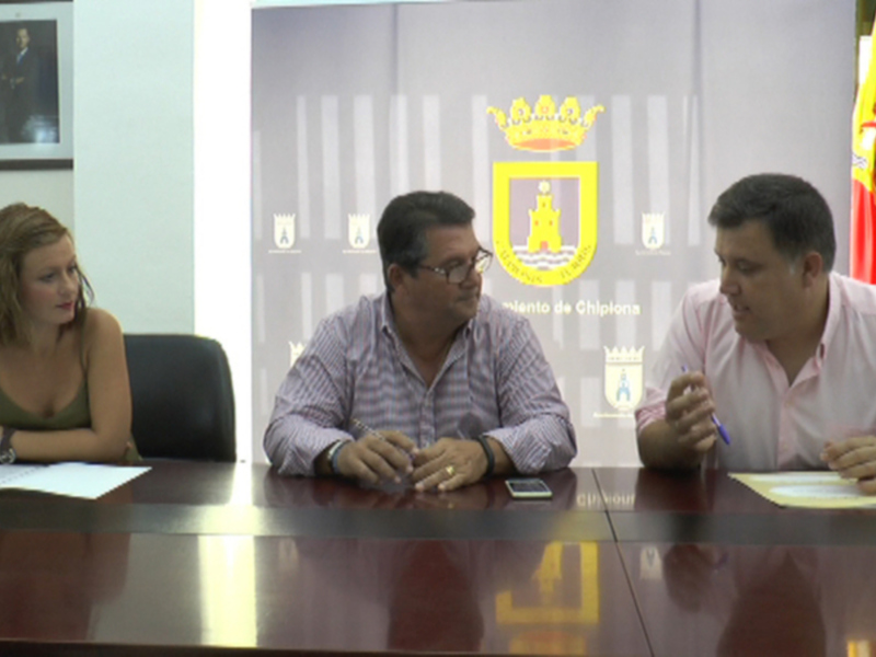 Firmado el convenio por el que el Ayuntamiento subvenciona a Afanas  el mantenimiento de la caldera de biomasa de la piscina terapéutica