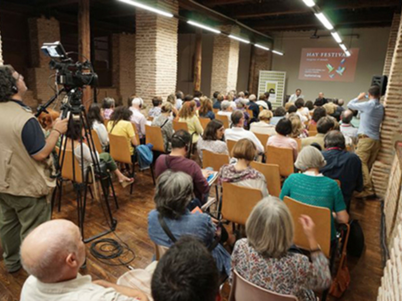 Santiago Posteguillo, Muñoz Molina, Andrés Trapiello, Fernando Savater, Lorenzo Silva y Juan José Millás, en el Hay Festival de Segovia 2016