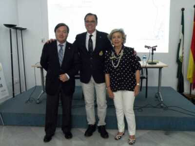 Presentación en la casa de las columna de Sevilla, del libro,“El Viaje de Enrique,la primera persona que dio la vuelta al mundo”de José Fernández Díaz