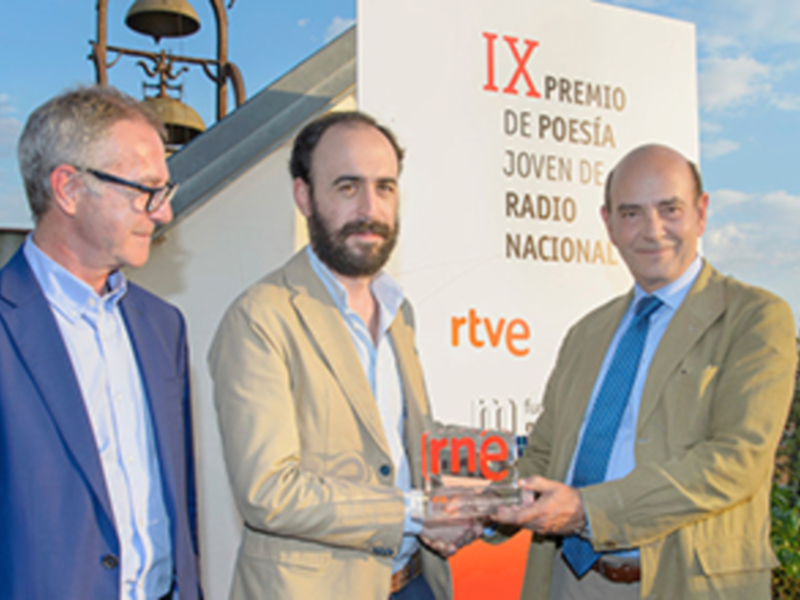 Gonzalo Gragera recoge el IX Premio de Poesía Joven RNE