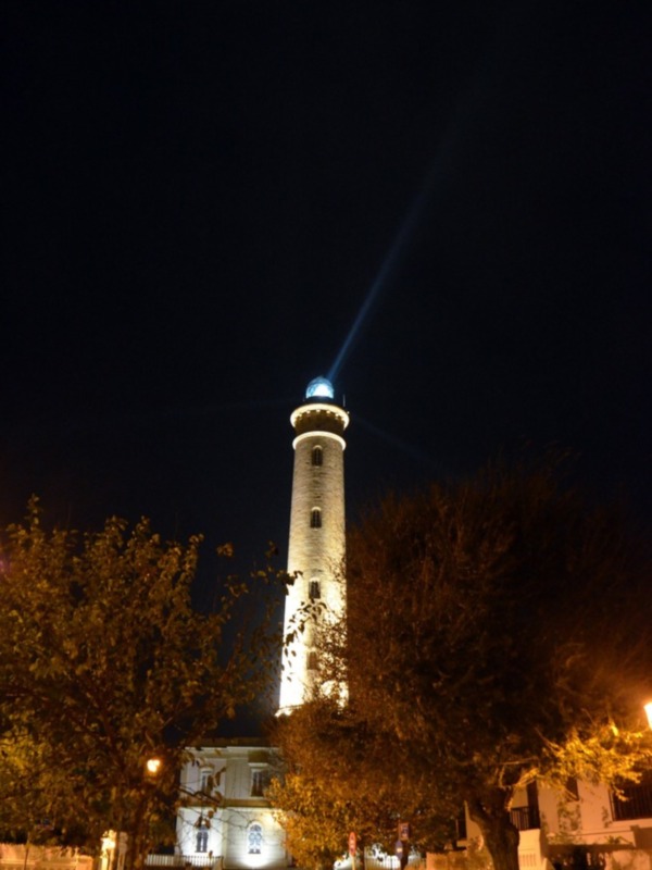 La Asociación de Amigos de Faros de Andalucía lamenta el desinterés de la Autoridad Portuaria en el 150 aniversario del Faro de Chipiona