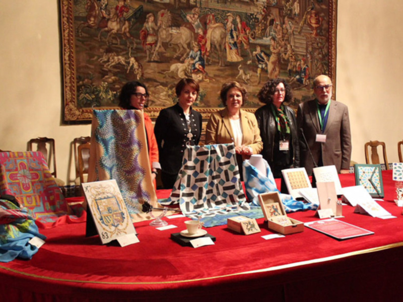 El Real Alcázar presenta la segunda colección de productos de artesanía inspirados en el monumento y alcanza los 23 talleres con 60 artículos