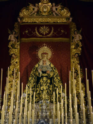 Altar del Septenario en honor a la virgen de los Dolores de Alcalá del Río