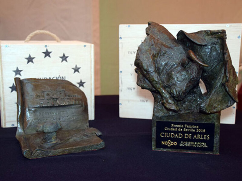 La ciudad de Arles premiado por la defensa Taurina.