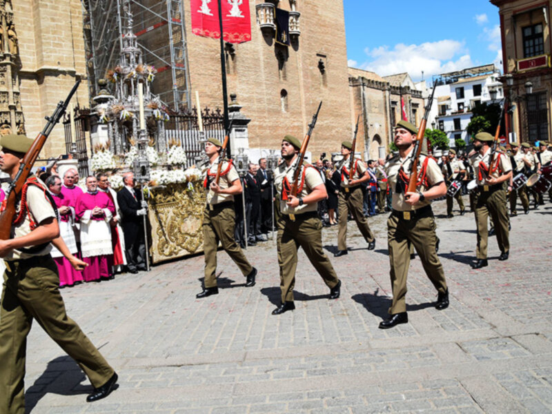 Tradicional procesión del Corpus Christi en Sevilla.