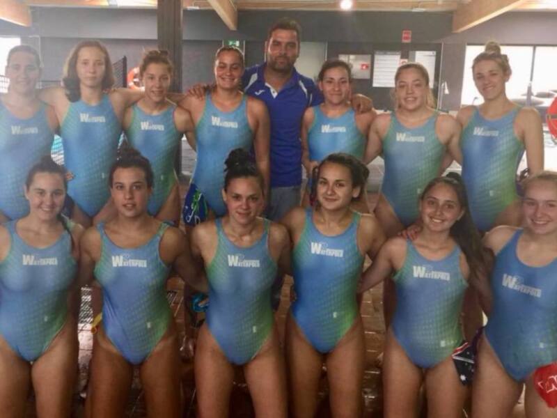 Las juveniles del C.W. Dos Hermanas apuntan a un nuevo cetro regional