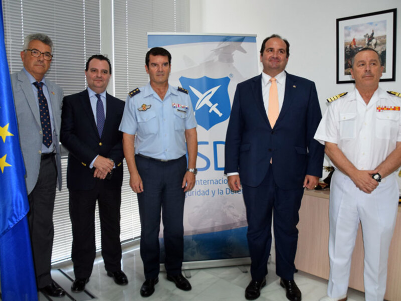 El Centro Internacional para la Seguridad y Defensa CISDE  Clausuró el curso 2017-2018 por el Coronel Jesús Antonio Caballero Calzada.