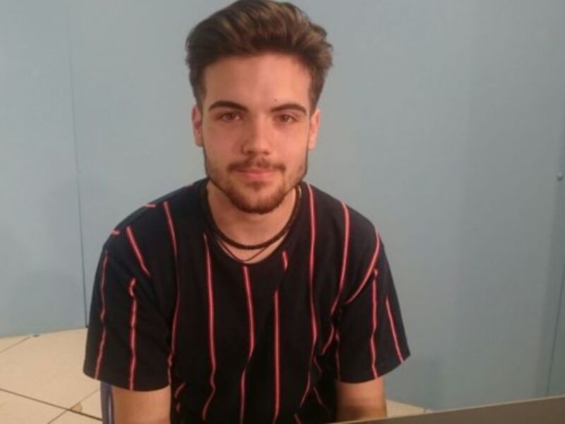 El chipionero Antonio González logra el segundo puesto en el concurso de guitarra del primer Festival Internacional de la Guitarra Flamenca