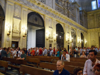 Con motivo de la de la Octava de la Virgen de los Reyes, apertura de la urna del Rey San Fernando.