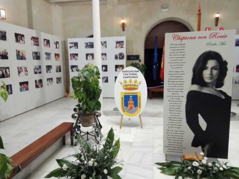 La exposición Chipiona con Rocío, instantáneas de una vertiente que faltaba por mostrar de la figura de la universal artista