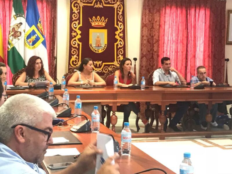 El Consejo Escolar Municipal elige el 8 de marzo y el 20 de mayo como días no lectivos del curso que se inicia