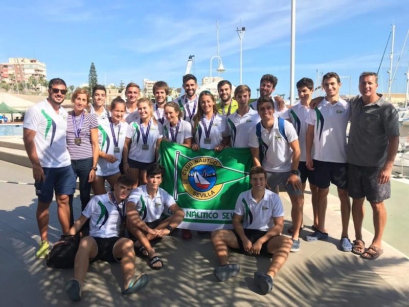 El Club Náutico Sevilla, podio en el Campeonato de España de remo de mar