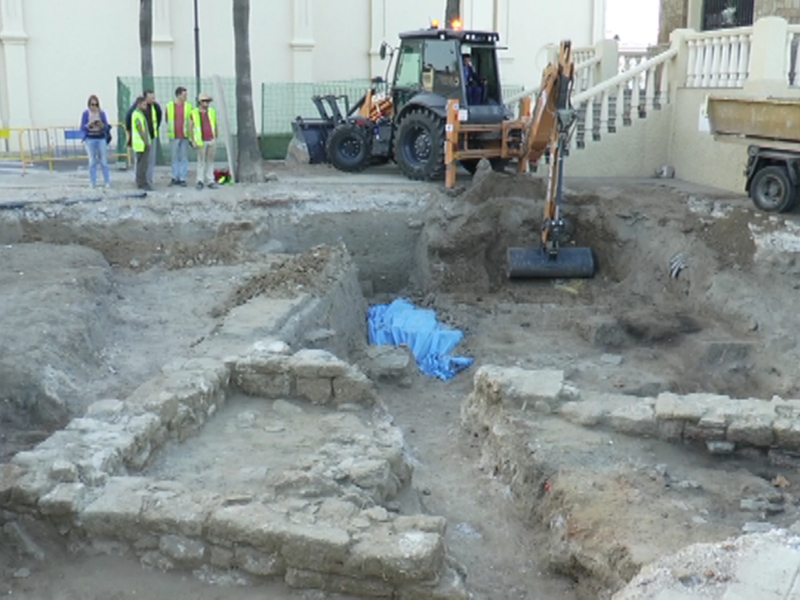 La Intervención Arqueológica del Humilladero deja al descubierto varias tumbas que serán excavadas próximamente