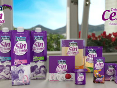 Kaiku productos sin lactosa, con una imagen de dos niños felices en la etiqueta. La marca promete 'Sientete Bien' y ofrece una variedad de opciones como leche, yogur y batidos.