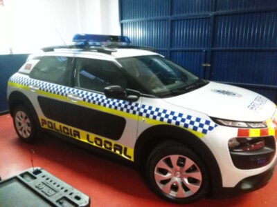 Sólo dos agentes de Policía Local en Chipiona en días de máxima afluencia en  el Puente de la Constitución