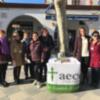 La Asociación contra el cáncer da a conocer en una mesa informativa la propuesta de apoyo a las familias con la enfermedad