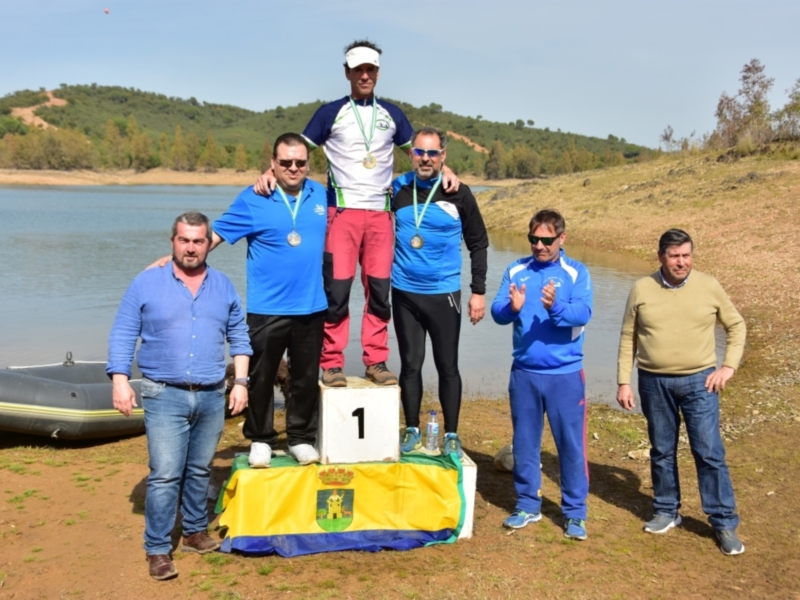 El Club Piragüismo Triana, anfitrión y protagonista del III Trofeo Pantano de Aznalcóllar