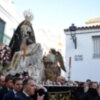 Procesión de los titulares de la Hermandad de la Soledad a la Iglesia Parroquial de Alcalá del Río por obra en su sede penitencial.