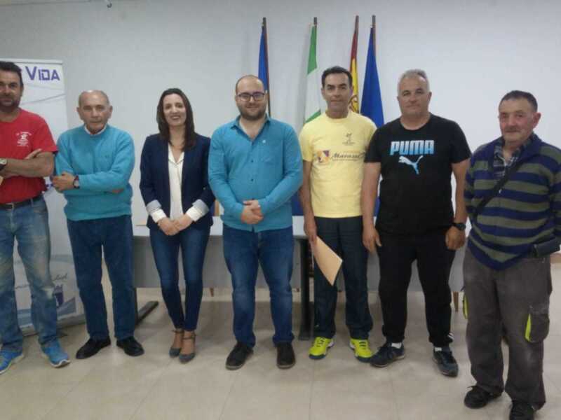 Isabel Jurado firma los convenios correspondientes a las subvenciones de otros ocho clubes deportivos