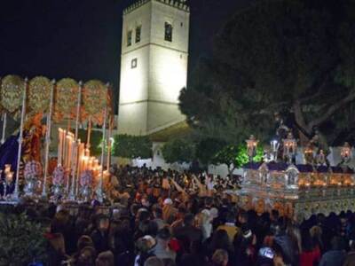 La lluvia desbarata la procesión de la Hermandad del Nazareno Ilipense.