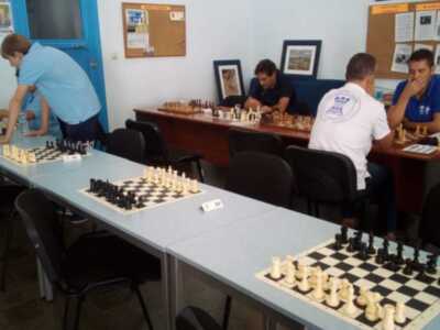 La segunda ronda de las ligas provinciales celebradas en Chipiona dejó sendas derrotas para los equipos chipioneros