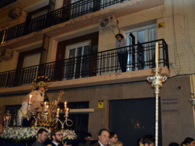Vespertino rosario con la Pastora de San Antonio.