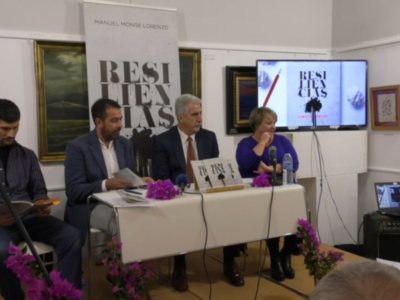 Manuel Monge presentó su segundo libro ‘Resiliencias. Del golpe al verso’ que recoge poemas escritos en diferentes momentos de su vida