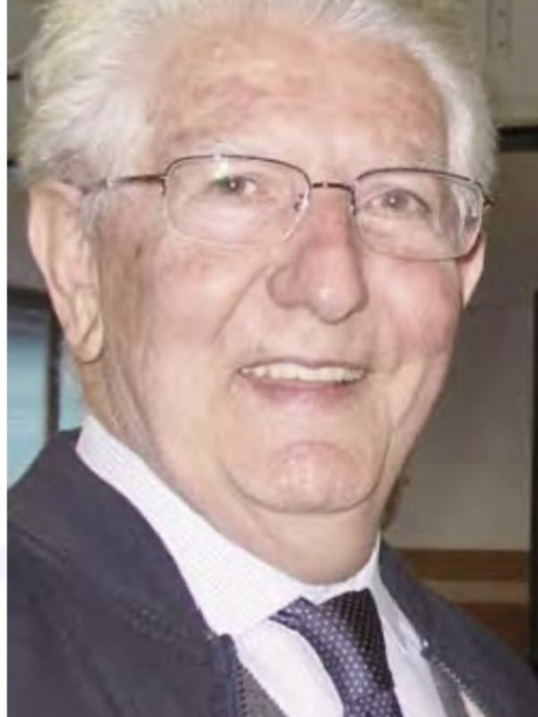 Ha fallecido en Salamanca, hacia las 19:00 horas del día 3 de enero de 2020; con 90 años de edad, 74 de Compañía y 57 de sacerdote.
