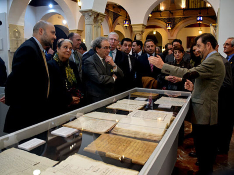 Los Archivo, un testimonio insustituible de la historia de la Hermandad de la Macarena en el Mercantil hispalense