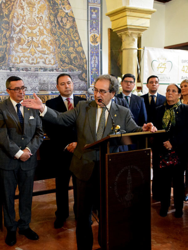 El Círculo Mercantil imaugura la XIV edición de  Circulo de pasion que este año 2020 arranca con la Hermandad de la Esperanza Macarena.