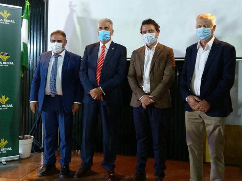 Inaugurada la nueva bodega con la que la Cooperativa Católico Agrícola pretende garantizar su presente y su futuro