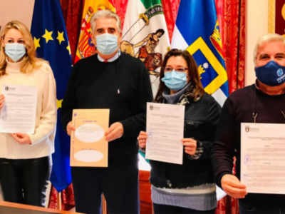 Ayuntamiento de Chipiona y Acitur firman el convenio de una subvención a la entidad empresarial