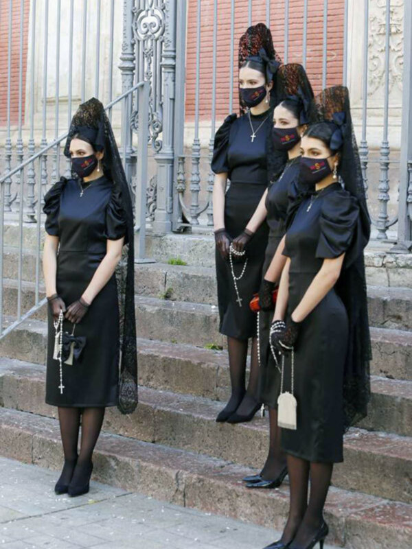 “Origen y evolución de la mantilla en Sociedad” que tendrá lugar el 8 de abril.