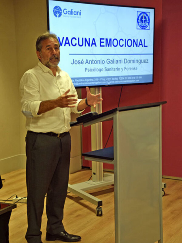 Ateneo de Triana conferencia del  Profesor José Antonio Galiani Domínguez