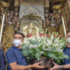 Ofrenda floral a la Patrona hispalense  la Virgen de los Reyes por el Sevilla FC